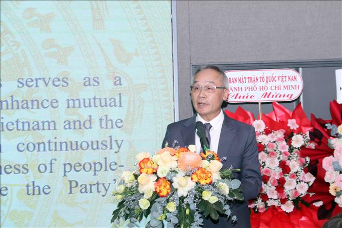 Ông Phonesy Bounmixay, Tổng lãnh sự Lào tại Thành phố Hồ Chí Minh phát biểu chúc mừng. Ảnh: Xuân Khu-TTXVN