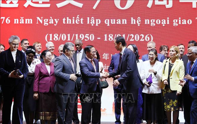 Deputy Prime Minister Bui Thanh Son and other delegates at the banquet. VNA Photo: An Đăng 