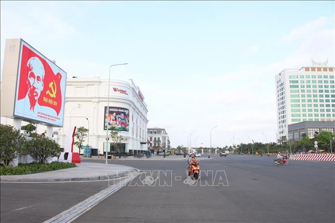 Hình ảnh tuyên truyền Đại hội XIV của Đảng trên đường phố của Cà Mau. Ảnh: Chanh Đa-TTXVN
