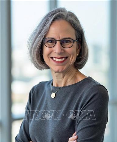 Bà Piper Campbell, Chủ nhiệm sáng lập Khoa Chính sách Đối ngoại và An ninh Toàn cầu, Trường Quan hệ Quốc tế thuộc Đại học Mỹ (American University). Ảnh: TTXVN phát