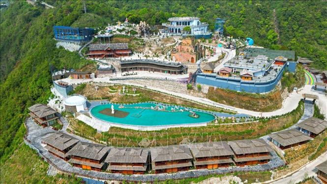 Khu du lịch sinh thái đỉnh đèo Hoàng Liên tại xã Bình Lư, tỉnh Lai Châu. Ảnh: Việt Dũng – TTXVN