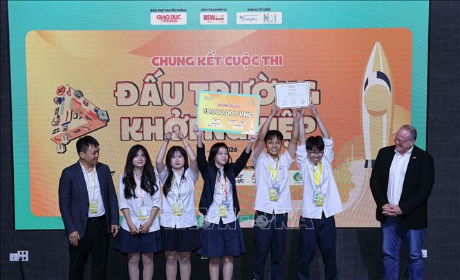 Đội SoulFit đến từ trường THPT Chuyên Chu Văn An (Hà Nội) đã xuất sắc giành giải Nhất cuộc thi. Ảnh: Thanh Tùng - TTXVN