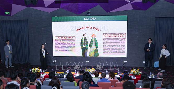 Với hai chủ đề mang tính thời sự và chiều sâu “Sống sạch” và “Văn minh, an ninh trên mạng xã hội”, cuộc thi không chỉ hướng tới việc hình thành các ý tưởng, sản phẩm khởi nghiệp mà còn khuyến khích học sinh chủ động nhận diện vấn đề, đề xuất giải pháp và thể hiện trách nhiệm công dân trong bối cảnh xã hội hiện đại. Ảnh: Thanh Tùng - TTXVN