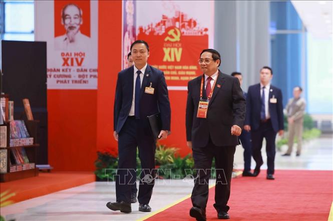 Thủ tướng Phạm Minh Chính đến dự phiên họp trù bị Đại hội XIV của Đảng. Ảnh: TTXVN
