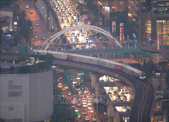 Khói mù ô nhiễm bao phủ tại Bangkok, Thái Lan. Ảnh: THX/TTXVN