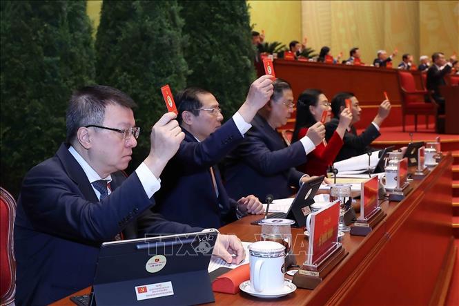 Các địa biểu dự phiên họp trù bị Đại hội XIV của Đảng. Ảnh: TTXVN