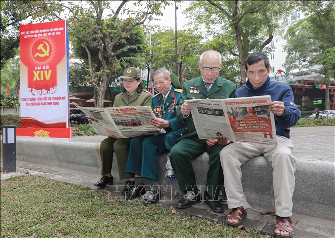 Nhân dân vững tin vào thành công của Đại hội XIV của Đảng, kỳ vọng Đại hội sẽ đề ra những quyết sách đúng đắn, đáp ứng nguyện vọng chính đáng của nhân dân, đưa đất nước phát triển nhanh và bền vững trong giai đoạn mới. Ảnh: Phan Phương -  TTXVN