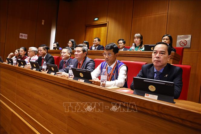 Đoàn đại biểu Đảng bộ tỉnh Lâm Đồng dự phiên họp trù bị Đại hội XIV của Đảng. Ảnh: TTXVN 