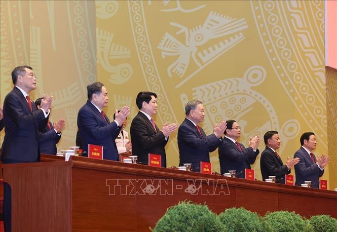 Party, State leaders in the Congress’s Presidium. Photo: VNA 