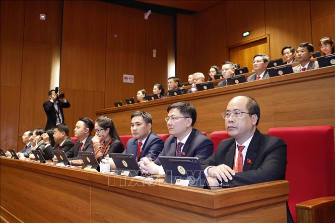 Đoàn đại biểu Đảng bộ tỉnh Lâm Đồng tham dự phiên khai mạc Đại hội XIV của Đảng. Ảnh: TTXVN