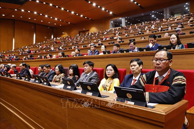 Đoàn đại biểu Đảng bộ tỉnh Đắk Lắk dự Phiên khai mạc Đại hội XIV. Ảnh: TTXVN