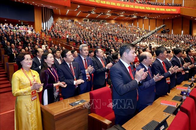 Đoàn đại biểu Đảng bộ tỉnh Hưng Yên dự Phiên khai mạc Đại hội. Ảnh: TTXVN