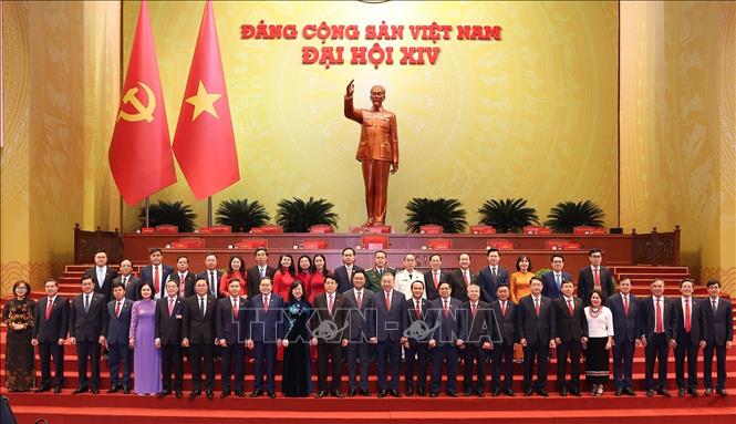 Lãnh đạo Đảng, Nhà nước chụp ảnh lưu niệm với Đoàn đại biểu Đảng bộ thành phố Đà Nẵng dự Đại hội XIV của Đảng. Ảnh: TTXVN 