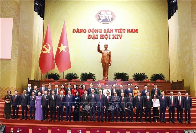 Lãnh đạo Đảng, Nhà nước chụp ảnh lưu niệm với Đoàn đại biểu Đảng bộ thành phố Đà Nẵng dự Đại hội XIV của Đảng. Ảnh: TTXVN