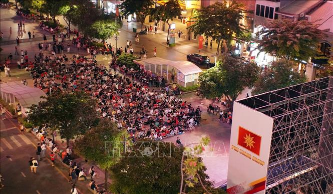 Phố đi bộ Nguyễn Huệ nhìn từ trên cao. Ảnh: Trung Tuyến - TTXVN