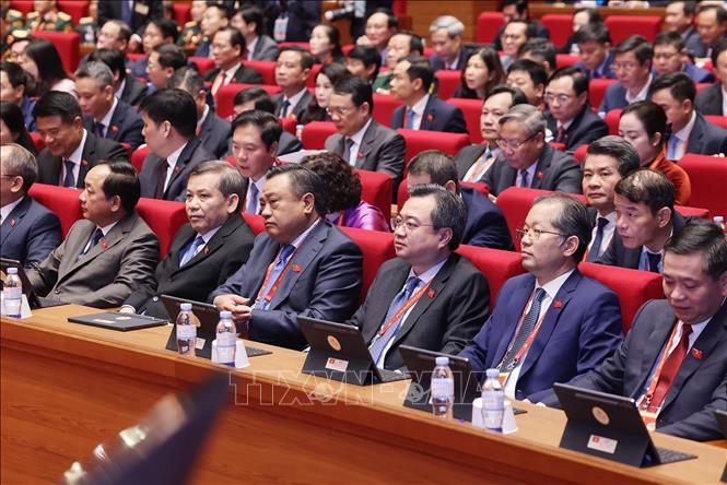 Đoàn đại biểu Đảng bộ các cơ quan Đảng Trung ương dự phiên thảo luận về các văn kiện Đại hội. Ảnh: TTXVN