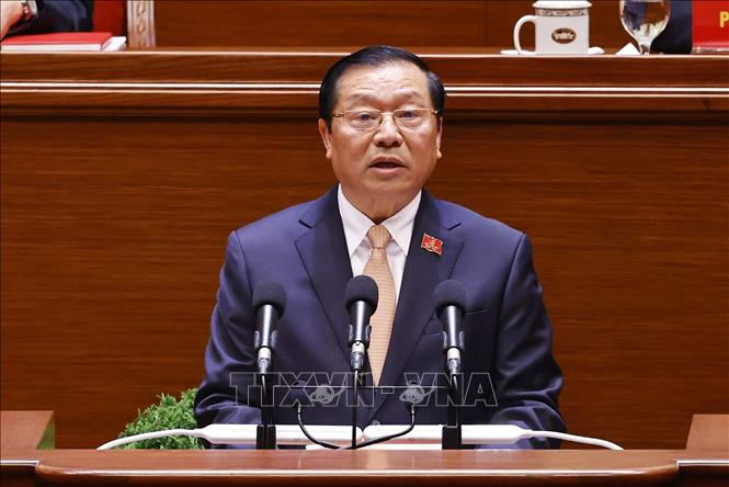 Đồng chí Lại Xuân Môn, Ủy viên Trung ương Đảng, Bí thư Đảng ủy, Phó Trưởng ban Thường trực Ban Tuyên giáo và Dân vận Trung ương, tham luận về vấn đề “Công tác chính trị, tư tưởng trong kỷ nguyên mới”. Ảnh: TTXVN