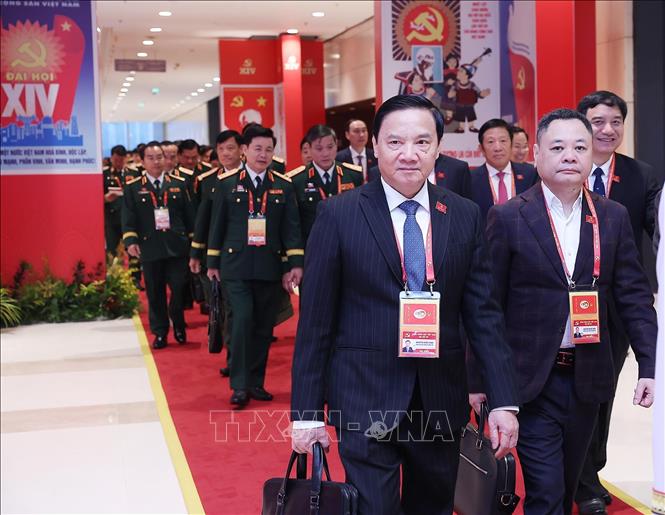 Đại biểu Đảng bộ Quốc hội dự phiên thảo luận tại hội trường về các văn kiện Đại hội. Ảnh: TTXVN