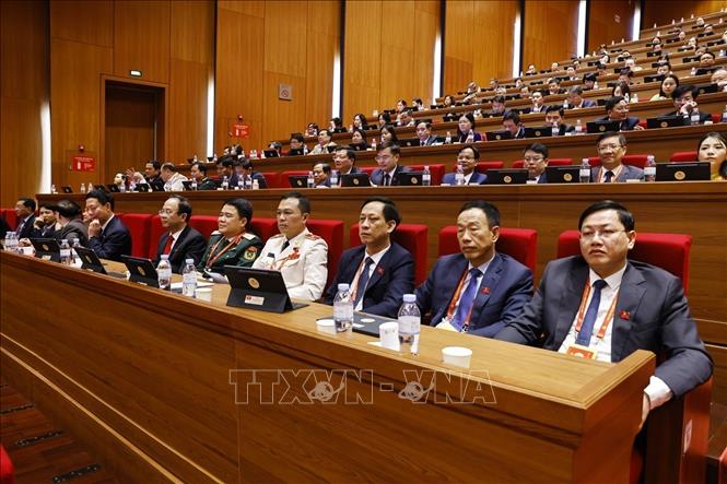 A delegation from the Thanh Hoa Provincial Party Committee attends the plenary discussion on Congress documents. VNA Photo 