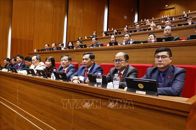 A delegation from Lam Dong Provincial Party Committee attends the plenary discussion on Congress documents. VNA Photo 
