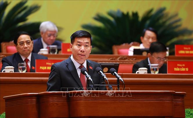 Đồng chí Nguyễn Mạnh Cường, Ủy viên Trung ương Đảng, Phó Bí thư Thường trực Đảng ủy, Thứ trưởng Bộ Ngoại giao, tham luận về vấn đề “Chủ động, tích cực thực hiện nhiệm vụ trọng yếu, thường xuyên là đẩy mạnh đối ngoại, hội nhập quốc tế, phục vụ các mục tiêu chiến lược của đất nước”. Ảnh: TTXVN