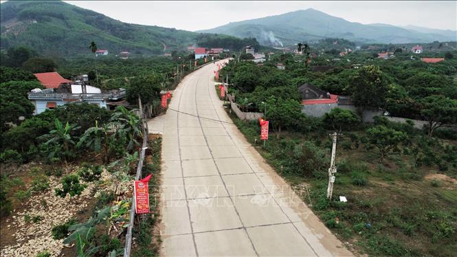 Đường tỉnh 293 kết nối từ phường Bắc Giang lên xã Tây Yên Tử, tỉnh Bắc Ninh. Ảnh: Việt Hùng – TTXVN
