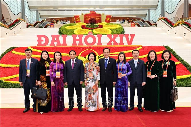 Thủ tướng Phạm Minh Chính với các đại biểu. Ảnh: TTXVN