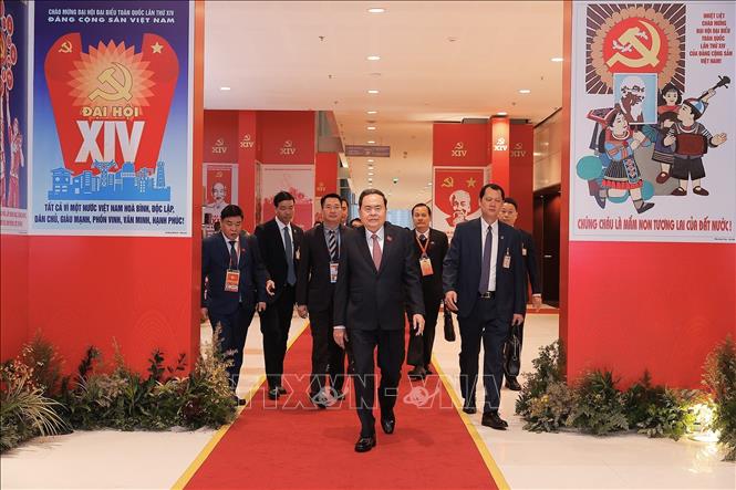 Chủ tịch Quốc hội Trần Thanh Mẫn đến dự ngày làm việc chính thức thứ ba Đại hội XIV của Đảng, sáng 22/1. Ảnh: TTXVN