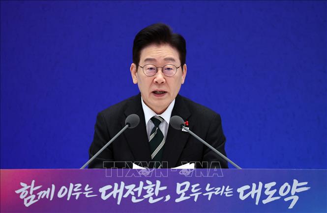 Tổng thống Hàn Quốc Lee Jae Myung trong cuộc họp báo tại Nhà Xanh ở Seoul ngày 21/1/2026. Ảnh: Yonhap/TTXVN