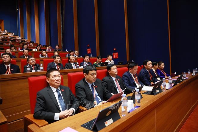 Đoàn đại biểu Đảng bộ tỉnh Nghệ An tại ngày làm việc thứ tư. Ảnh: TTXVN