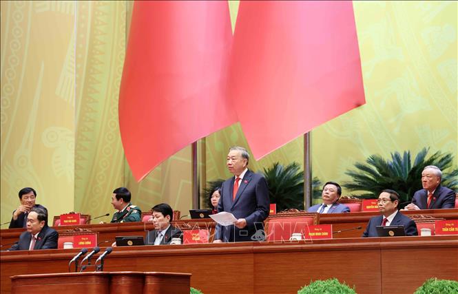 Tổng Bí thư Tô Lâm điều hành phiên họp. Ảnh: Phương Hoa - TTXVN