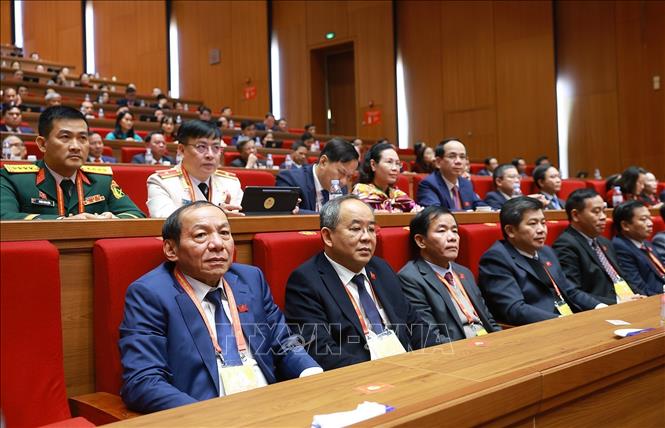 Đoàn đại biểu Đảng bộ tỉnh Quảng Trị dự phiên thảo luận về công tác nhân sự. Ảnh: TTXVN