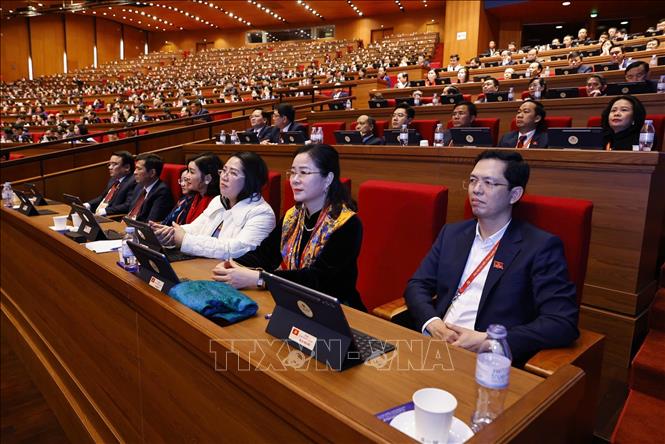 Đoàn đại biểu Đảng bộ tỉnh Nghệ An dự Đại hội, chiều 22/1. Ảnh: TTXVN