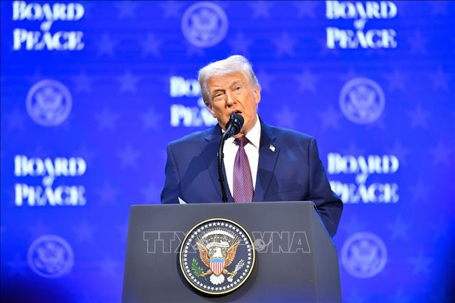 Tổng thống Mỹ Donald Trump phát biểu tại Hội nghị thường niên lần thứ 56 của WEF tại Davos (Thụy Sĩ), chính thức khởi xướng thành lập Hội đồng Hòa bình Dải Gaza, ngày 22/1/2026. Ảnh: THX/TTXVN