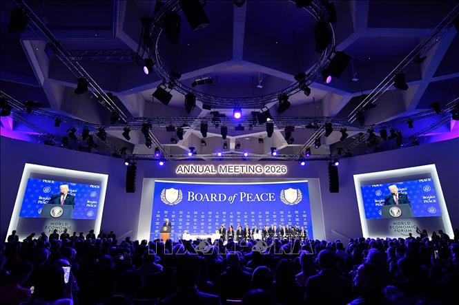 Tổng thống Mỹ Donald Trump phát biểu tại lễ ký chính thức thành lập Hội đồng Hòa bình Dải Gaza ở Davos, Thuỵ Sĩ ngày 22/1/2026. Ảnh: THX/TTXVN 