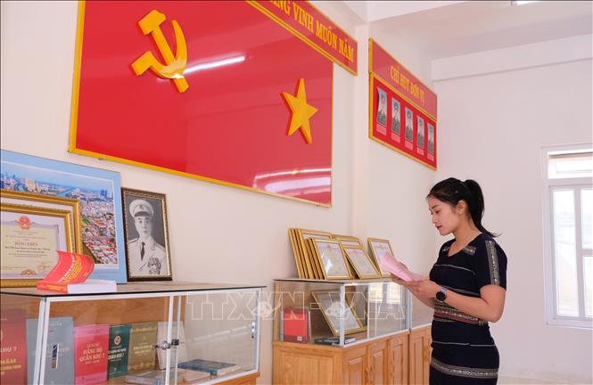 Đảng viên trẻ Pang Ting Đinh Thảo (Ban Chỉ huy quân sự phường Langbiang – Đà Lạt) tin tưởng Đại hội sẽ có những quyết sách đột phá, thực hiện hiệu quả các mục tiêu phát triển đất nước đến năm 2030. Ảnh: Nguyễn Dũng – TTXVN 