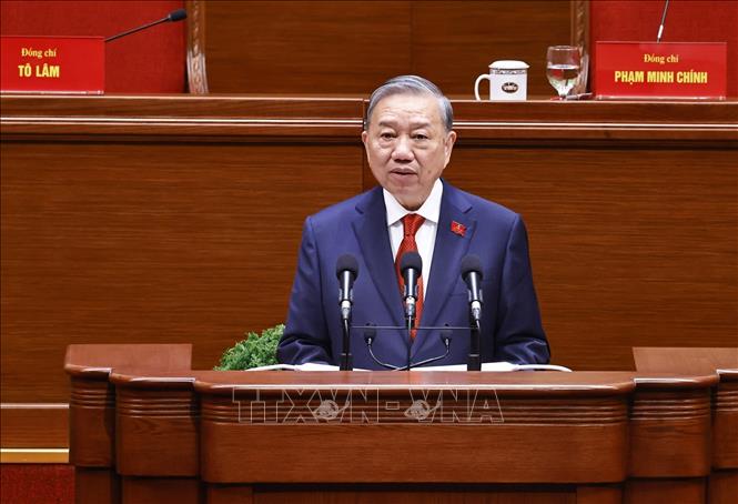 Tổng Bí thư Tô Lâm thay mặt BCH Trung ương Đảng khóa XIV phát biểu ý kiến. Ảnh: TTXVN