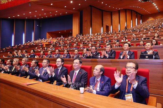 Các đại biểu dự phiên bế mạc Đại hội XIV của Đảng. Ảnh: TTXVN