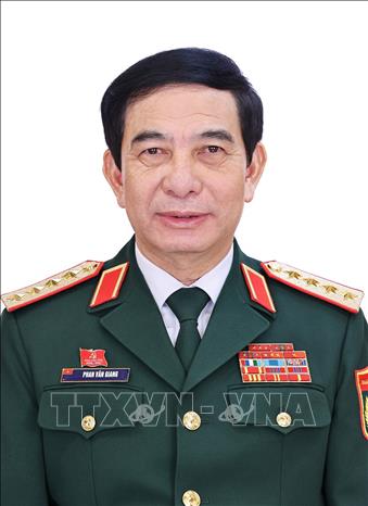 Đồng chí Phan Văn Giang, Uỷ viên Bộ Chính trị, Ủy viên Ban Thường vụ Đảng ủy Chính phủ, Phó Bí thư Quân ủy Trung ương, Đại tướng, Bộ trưởng Bộ Quốc phòng. Ảnh: TTXVN