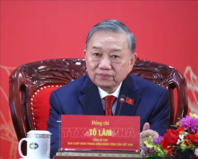 Tổng Bí thư Tô Lâm trả lời câu hỏi của phóng viên cơ quan báo chí. Ảnh: TTXVN