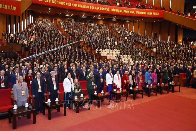 Các đại biểu thực hiện nghi lễ bế mạc Đại hội. Ảnh: TTXVN