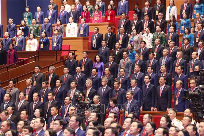 Các đại biểu thực hiện nghi lễ bế mạc Đại hội. Ảnh: TTXVN