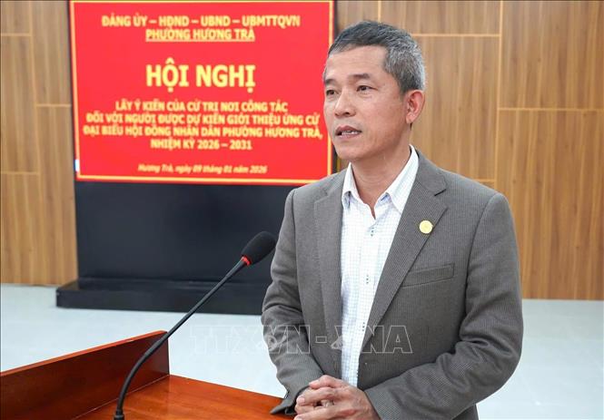 Đồng chí Nguyễn Ba, Phó Bí thư Thường trực Đảng ủy phường Hương Trà, thành phố Đà Nẵng tin tưởng những quyết sách chiến lược sẽ đưa đất nước phát triển bức phá trong kỷ nguyên mới. Ảnh: Trần Tĩnh