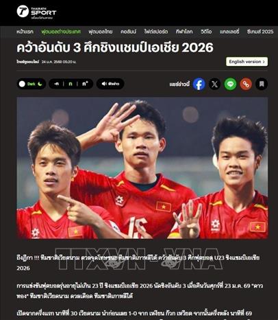 Báo mạng Thairath.co.th đăng bài viết về chiến thắng của U23 Việt Nam đã đánh bại Hàn Quốc 7 - 6 trên chấm luân lưu sau khi hòa 2-2 trong 120 phút thi đấu chính thức. Ảnh: TXVN phát