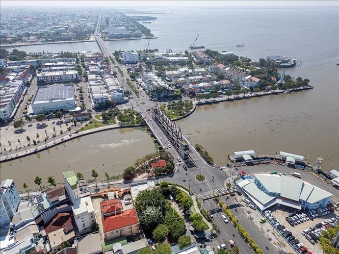 Phường Rạch Giá có diện tích 45,52 km2, dân số 250.661 người, thành lập trên cơ sở nhập 9 phường cũ (phường Vĩnh Quang, Vĩnh Thanh, Vĩnh Thanh Vân, Vĩnh Lạc, An Hòa, Vĩnh Hiệp, An Bình, Rạch Sỏi và Vĩnh Lợi). Ảnh: Khánh Hoà – TTXVN 

