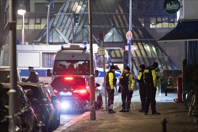 Cảnh sát phong tỏa hiện trường vụ xả súng ở Berlin, Đức, ngày 25/1/2026. Ảnh: THX/TTXVN