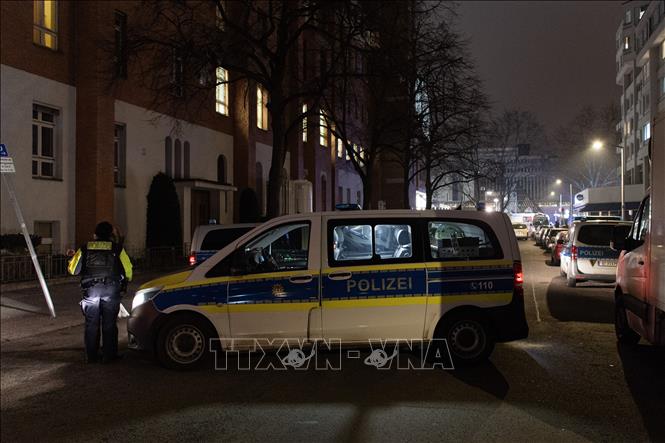 Cảnh sát phong tỏa hiện trường vụ xả súng ở Berlin, Đức, ngày 25/1/2026. Ảnh: THX/TTXVN