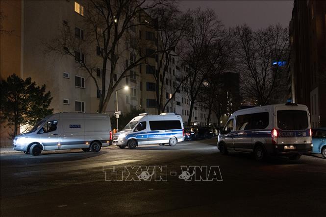 Cảnh sát phong tỏa hiện trường vụ xả súng ở Berlin, Đức, ngày 25/1/2026. Ảnh: THX/TTXVN