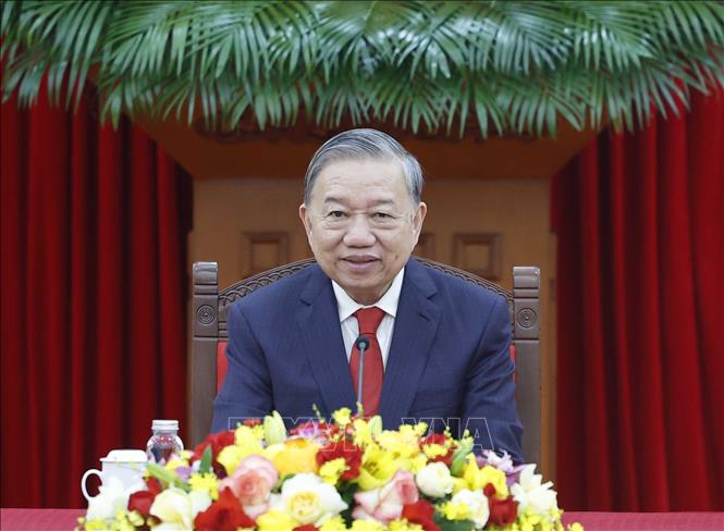 Tổng Bí thư Tô Lâm điện đàm với Tổng Bí thư, Chủ tịch nước Cộng hòa nhân dân Trung Hoa Tập Cận Bình. Ảnh: Thống Nhất - TTXVN
