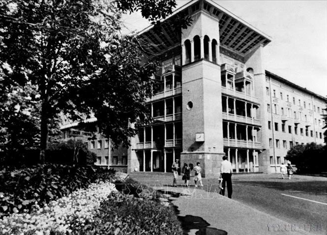 Trụ sở Quốc tế Công sản ở Mát-xcơ-va năm 1938, nơi Đồng chí Nguyễn Ái Quốc (Chủ tịch Hồ Chí Minh) làm việc trước khi về nước. Ảnh: TTXVN